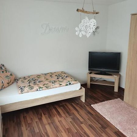 Ferienwohnung Im Drosselnest Hechingen Exterior foto