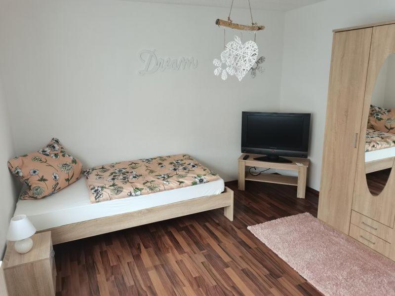 Ferienwohnung Im Drosselnest Hechingen Exterior foto